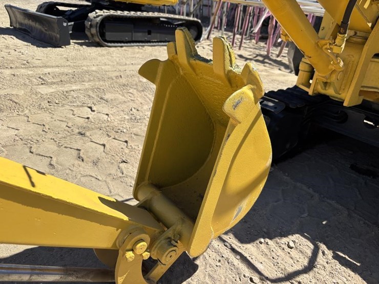 komatsu-pc05-5-image-10
