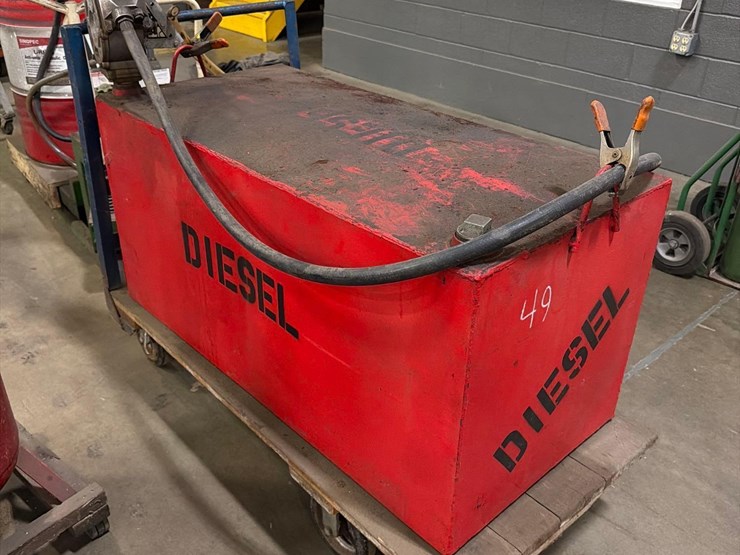 100-gallon-diesel-tank-with-pump-and-rolling-cart-image-3
