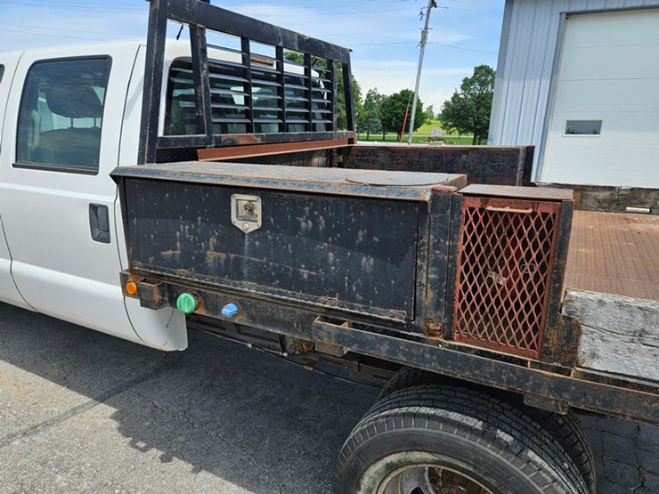 2013-ford-f350-image-17