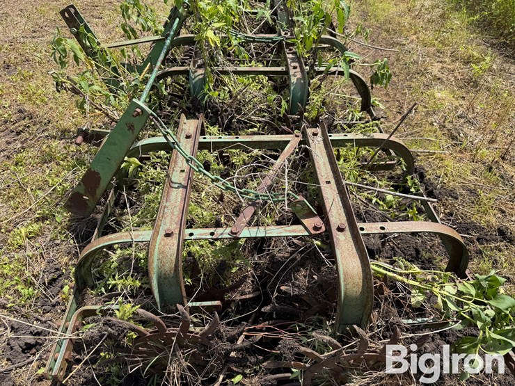 john-deere-3-section-rotary-hoe-image-11