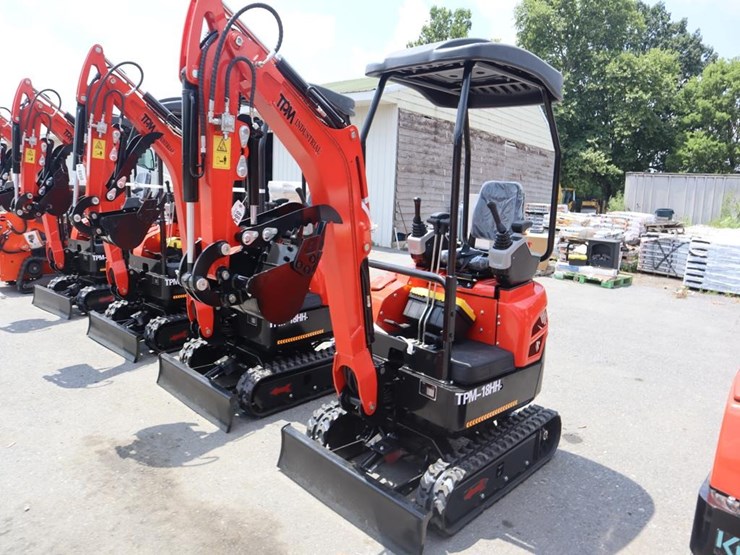 tpm-18hh-mini-excavator-image-4