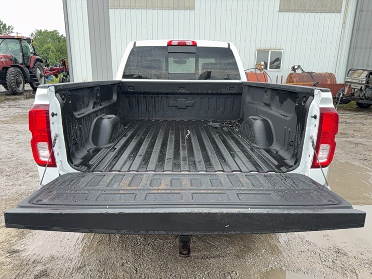 2016-chevrolet-silverado-ltz-image-17