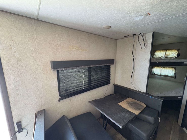 2022-kzrv-"sportsmen-se"-travel-trailer-image-19