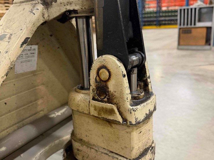manual-pallet-jack-image-5