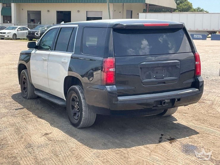 2019-chevrolet-tahoe-image-4
