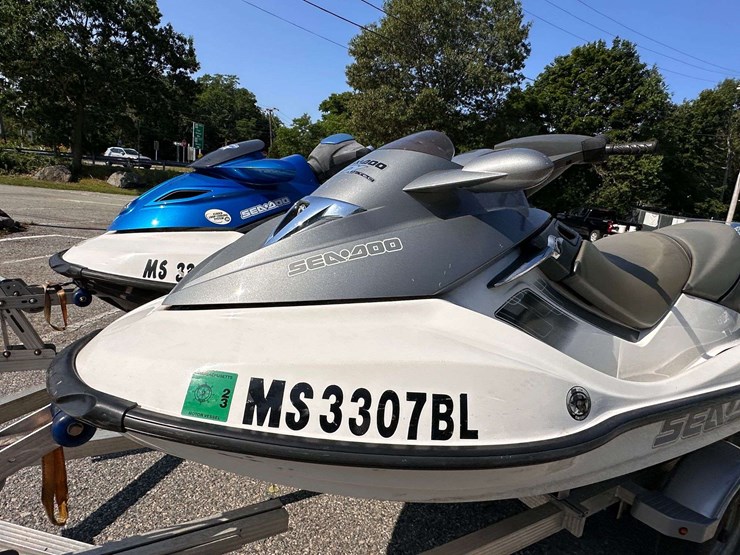 2007-sea-doo-gtx-4-tec-jet-ski,-2006-sea-doo-gtx-4-tec-jet-ski,-w/2017-triton-dual-ski-trailer-image-90