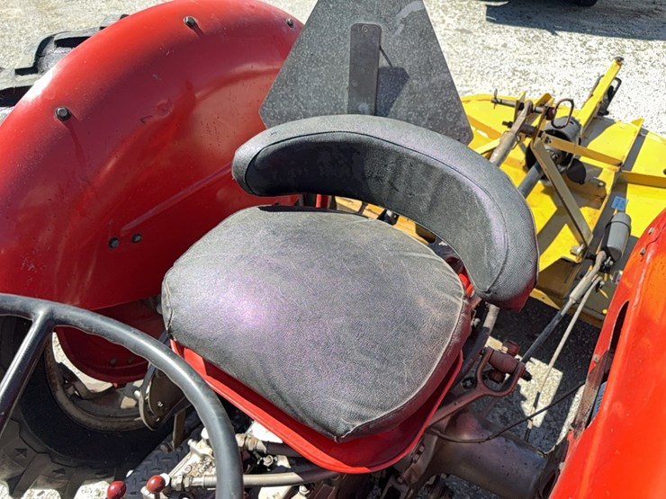 massey-ferguson-65-image-24