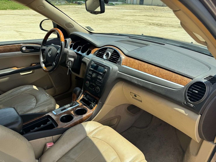2009-buick-enclave-cxl-image-13