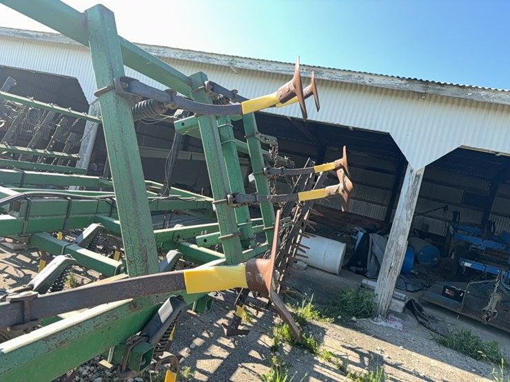 john-deere-724-image-25