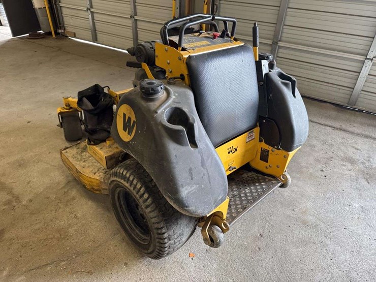 2021-wright-stand-on-zero-turn-mower-image-2