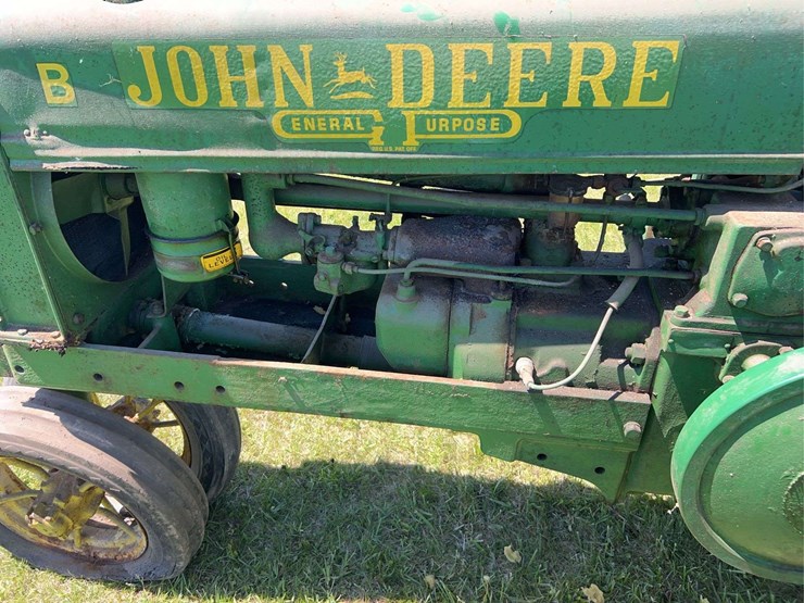 john-deere-b-image-40
