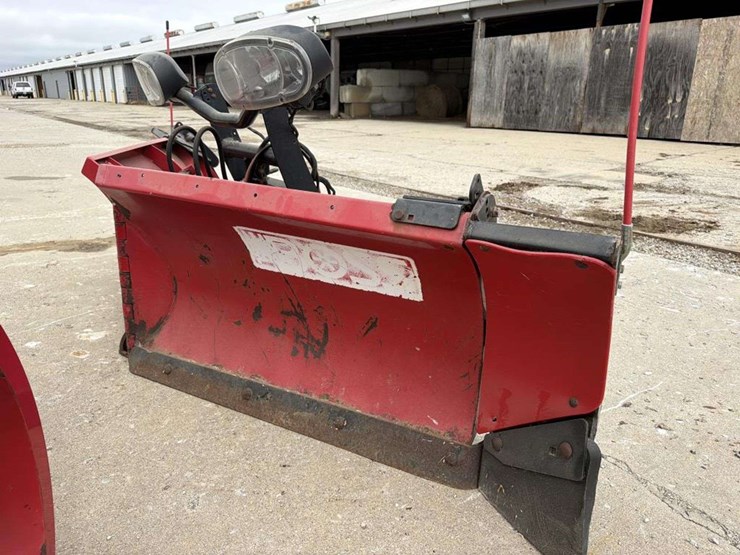 boss-8ft2in-power-v-snow-plow-w/-12in-extensions-image-2