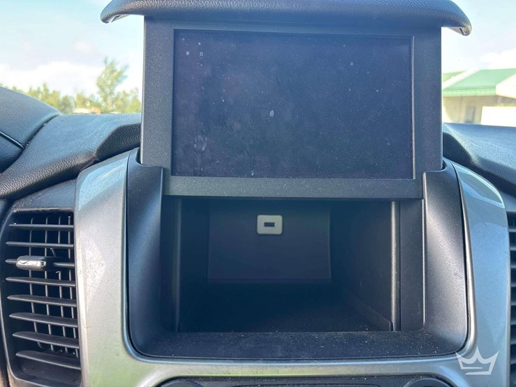 2018-chevrolet-tahoe-image-12
