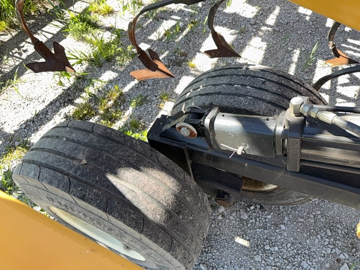 40'-landoll--876-tilloll-soil-finisher-image-11
