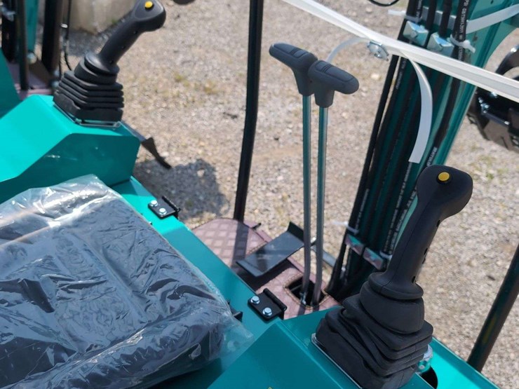 cfg-industries-mini-excavator---h16r-image-8