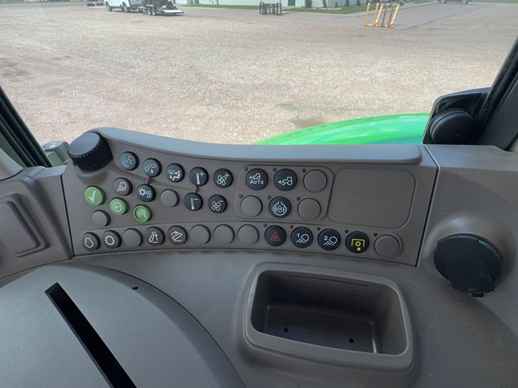 2023-john-deere-6130m-image-44