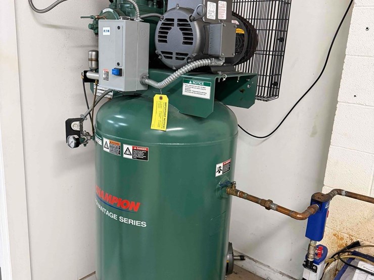champion-advantage-series-air-compressor-with-drypoint-ra-image-1