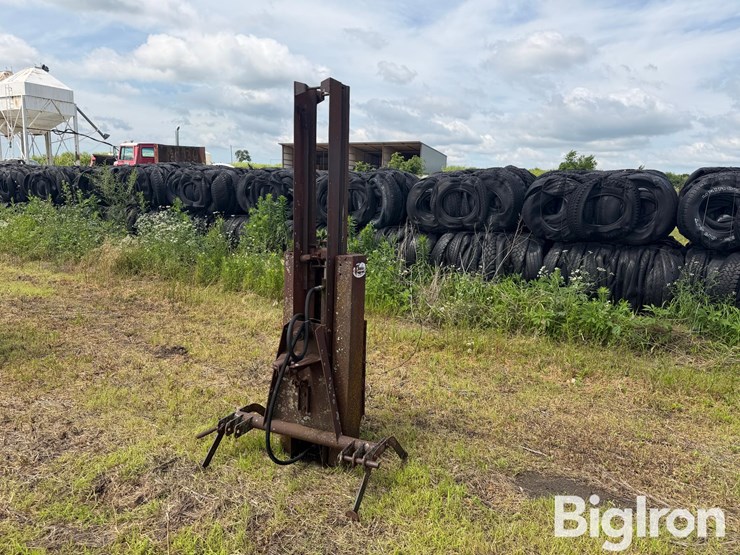 cherokee-hydraulic-post-driver-image-1