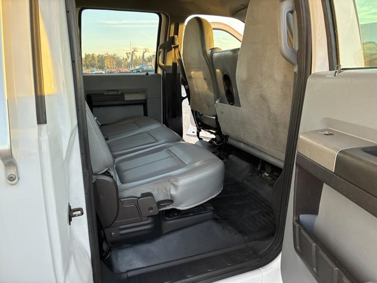 2016-ford-f650-xlt-image-17