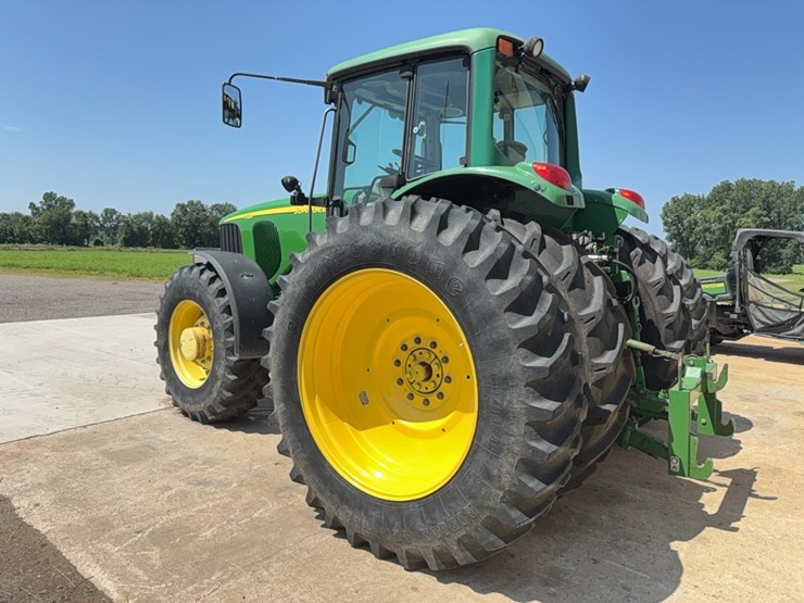 john-deere-7520-image-5