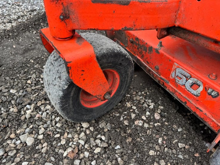2016-kubota-z725kh-image-10