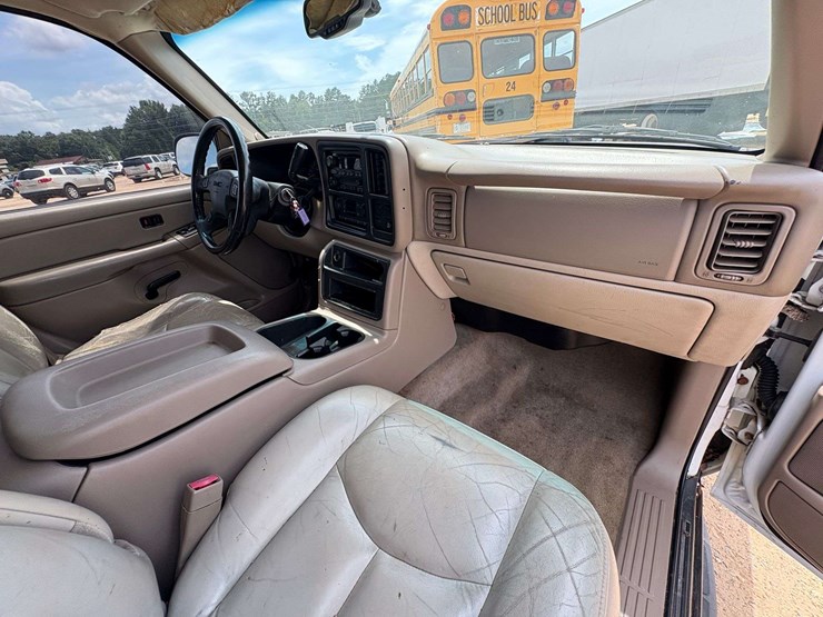 2006-gmc-yukon-image-21