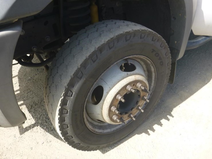 2005-ford-f450-image-14