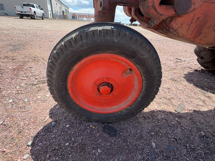 1952-case-sc-tractor-image-22