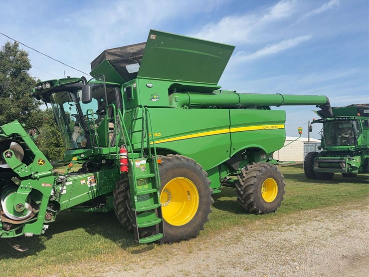 2023-john-deere-s780-image-1
