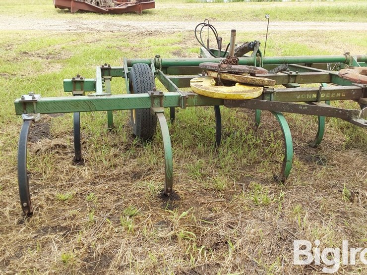 john-deere-15-image-7