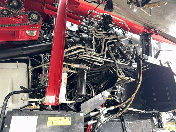 2022-case-ih-8250-image-37