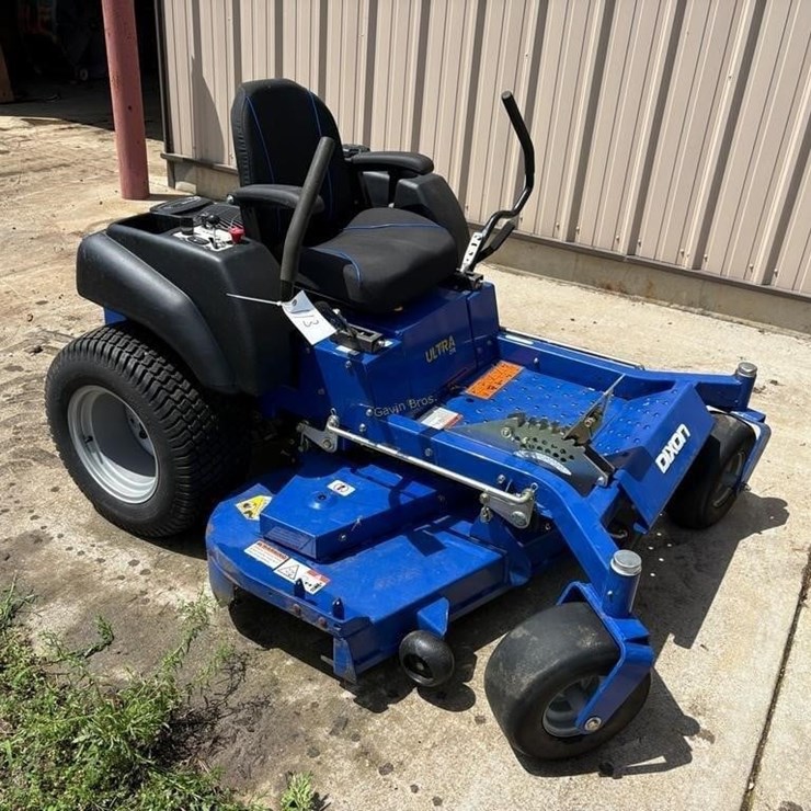 Dixon Ultra ZTR Zero Turn Mower