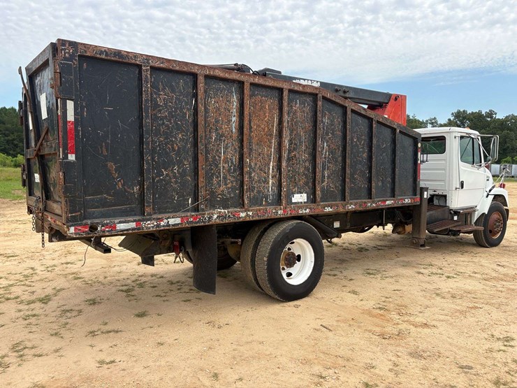 2003-freightliner-fl70-image-3