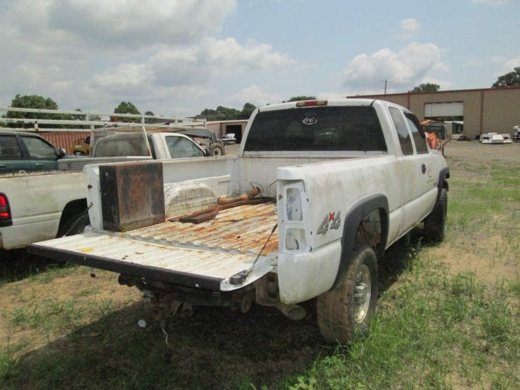 2007-chevrolet-2500hd-image-3
