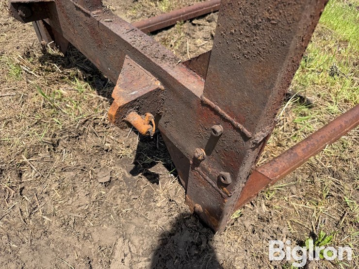 shop-built-3-pt-bale-fork-image-9