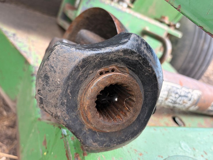 john-deere-3950-image-10
