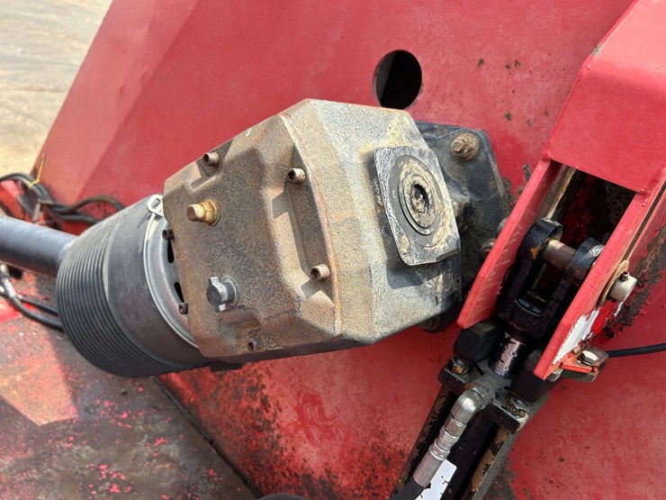 2015-bush-hog-2815-image-12