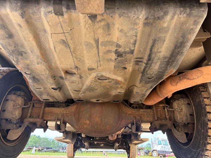 2016-ford-f550-image-10