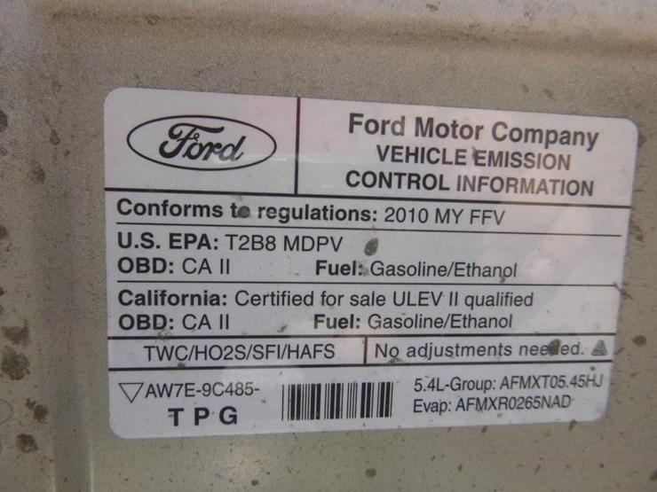 2010-ford-cargo-image-12