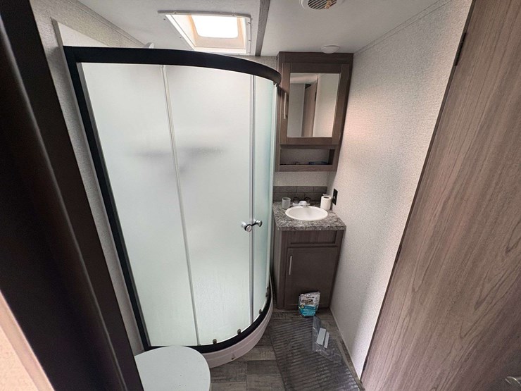 2021-keystone-volante-40'-5th-wheel-travel-trailer-image-28