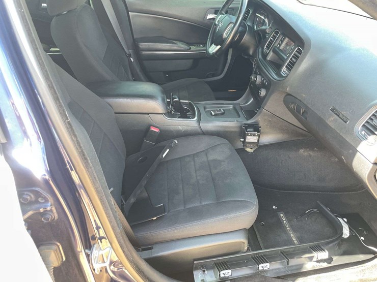 2014-dodge-charger-4-door-police-cruiser-(191,077-miles)-image-18