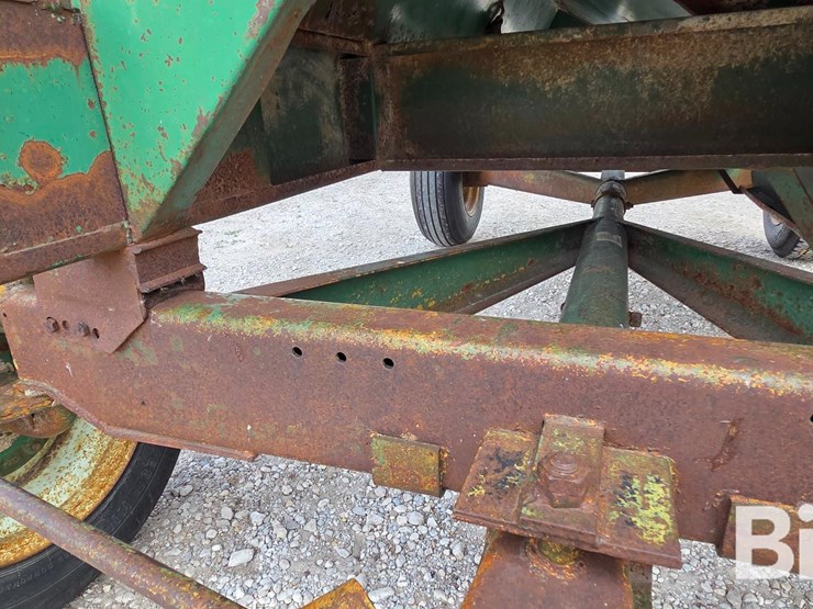 dakon-1212-dakon-gravity-wagon-with-hydraulic-auger-image-16