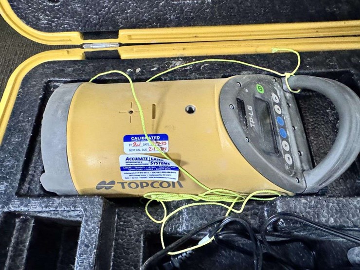 topcon-tpl6-pipe-laser-with-stand-image-6