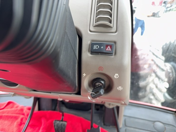 2008-case-ih-magnum-275-image-51