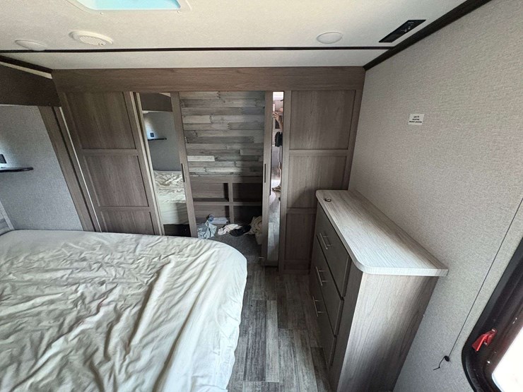 2021-keystone-volante-40'-5th-wheel-travel-trailer-image-27