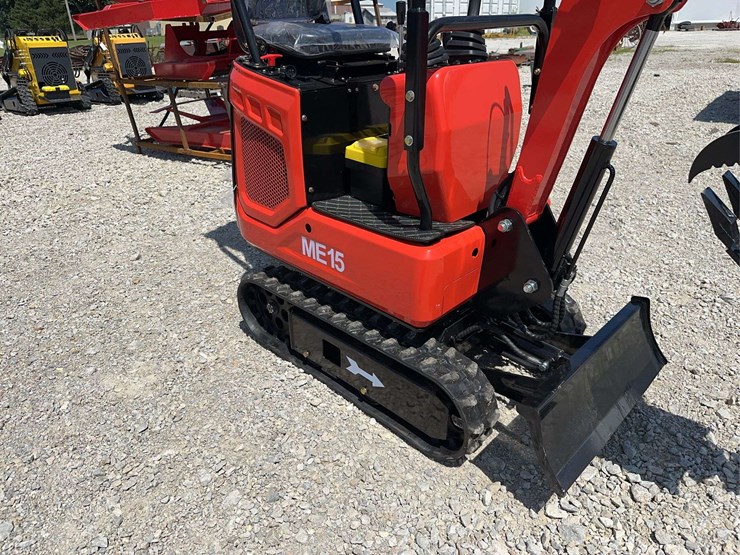 2026-me15-mini-excavator-image-10