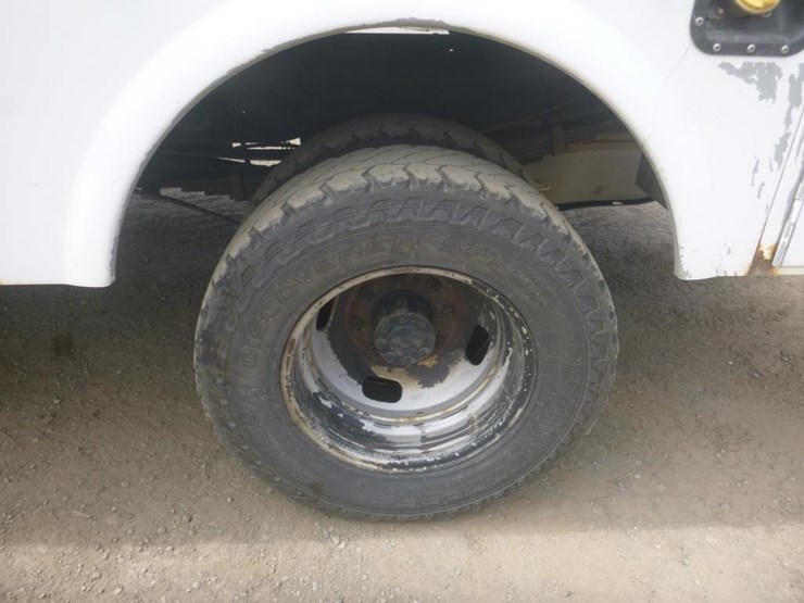 2014-ford-f350-image-22