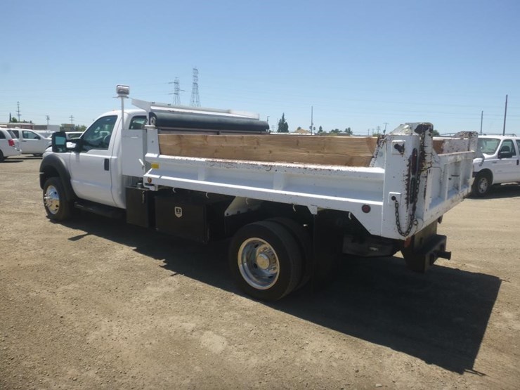2011-ford-f550-image-4