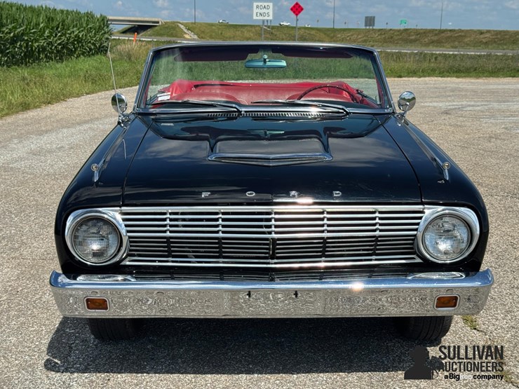 run-#95.1---1963-ford-falcon-futura-convertible-image-14