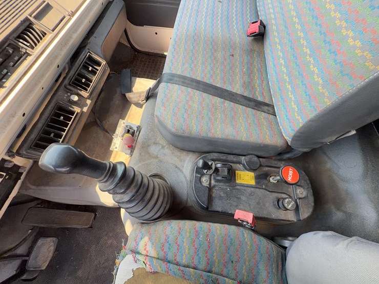 1997-mack-ms200p-dump-truck-image-24